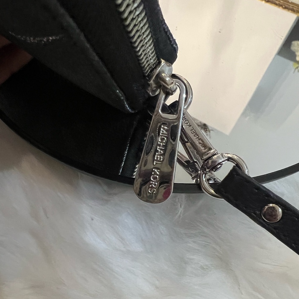 Michael kors Long Monogram Wallet - Picture 5 of 12
